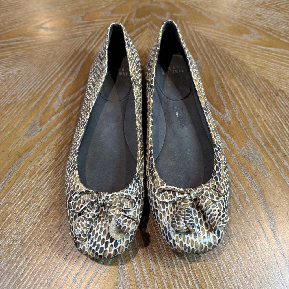 Stuart Weitzman Shoestring Snakeskin Embossed Flats‎ Tassels Brown Size 6.5